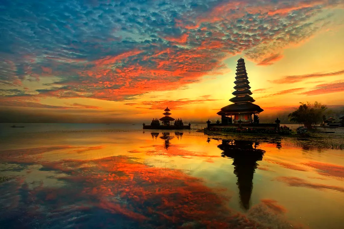 Pura Ulun Danu Bratan - The Lake Temple Bali