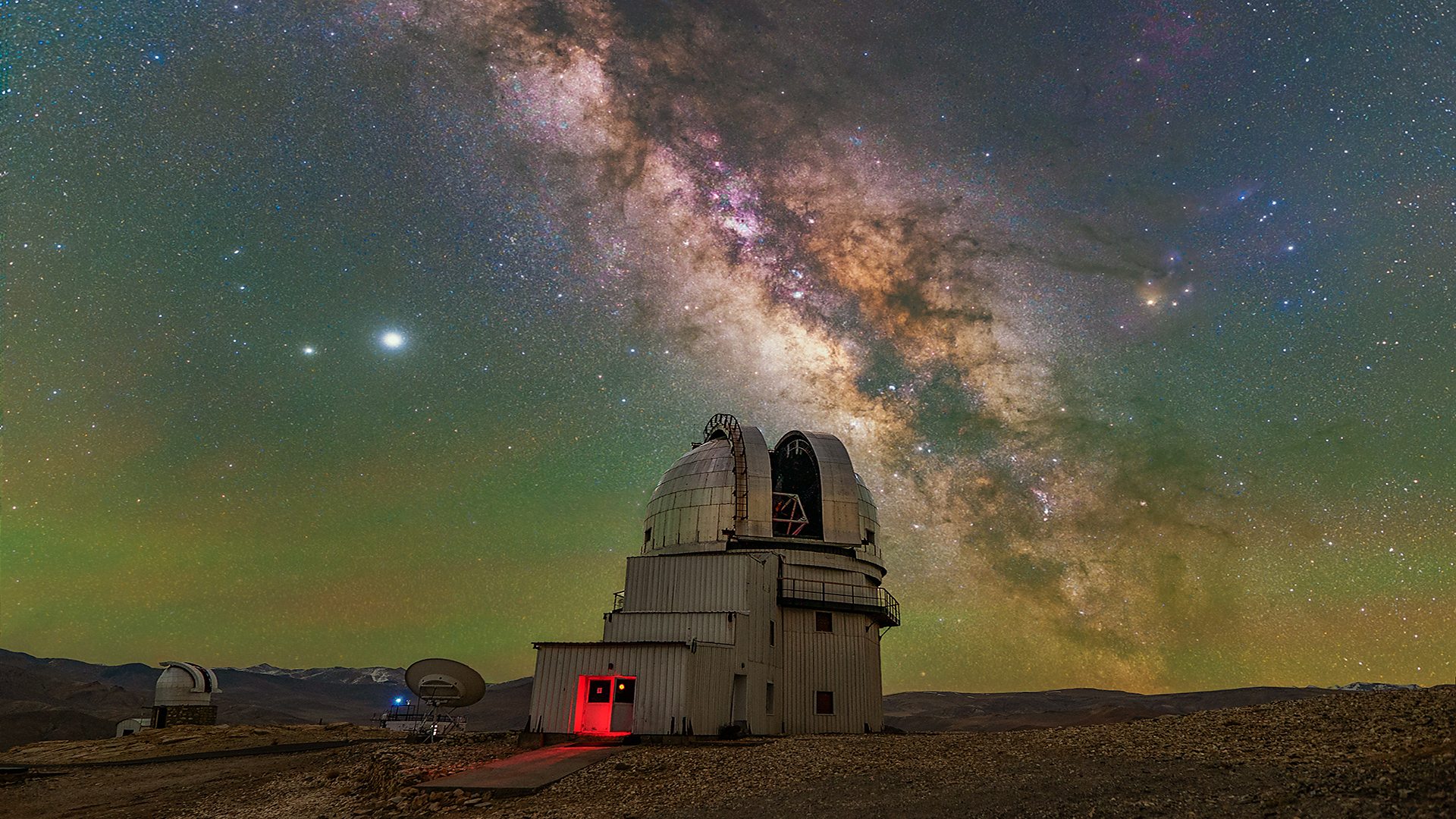 Night Sky Escapes: Destinations for Stargazing, Astro-Tourism, and Cosmic Events